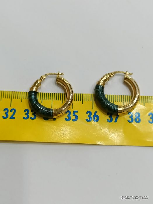 Vind cercei din aur cu email verde