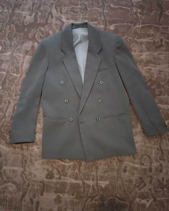 Мъжки костюм (сако + панталон + вратовръзка)