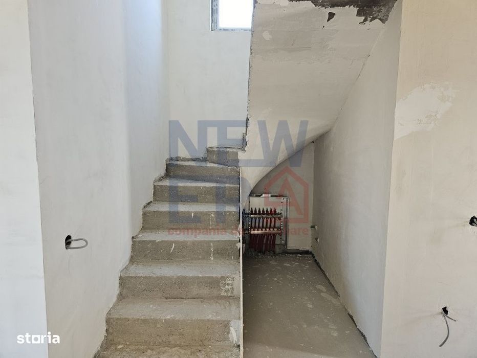 Vila de vanzare P+1, 5 camere, Samurcasi, Crevedia - zona lacuri