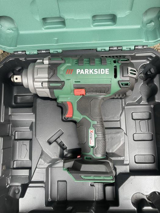 Зелен гайковерт Parkside