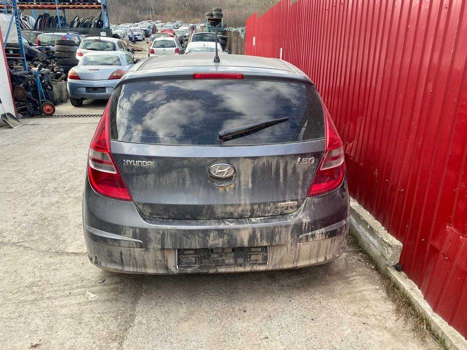 Dezmembrez Hyundai I10 1.6 Diesel 2010