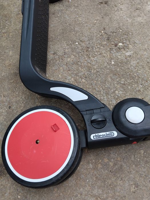 Велосипед,триколка и тротинетка  Chipolino 4 в 1