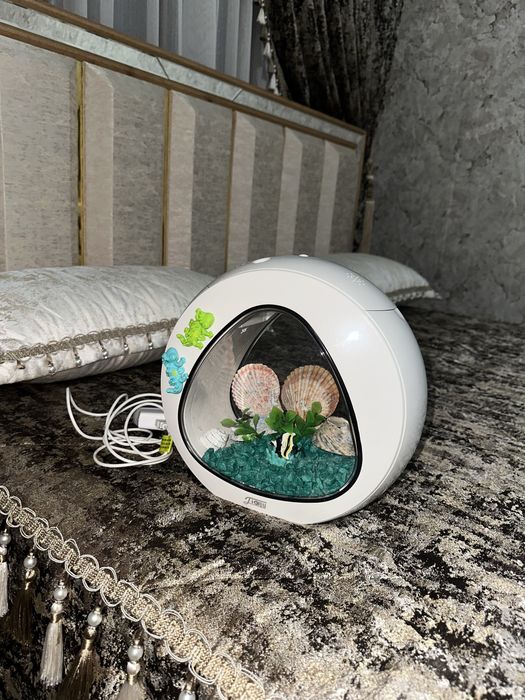 Продам Акварум с подсветкой 4 L