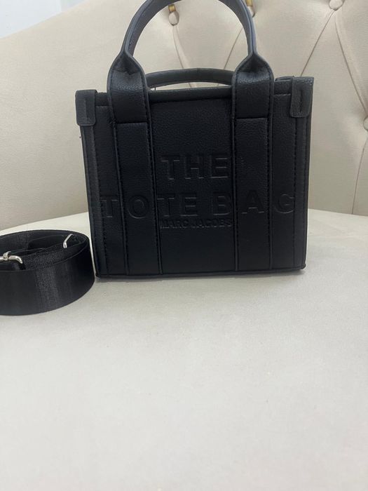 Geanta medie neagră