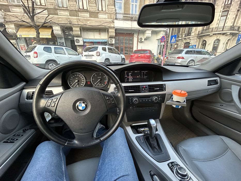 BMW 3 Series 2010 — imagine 5