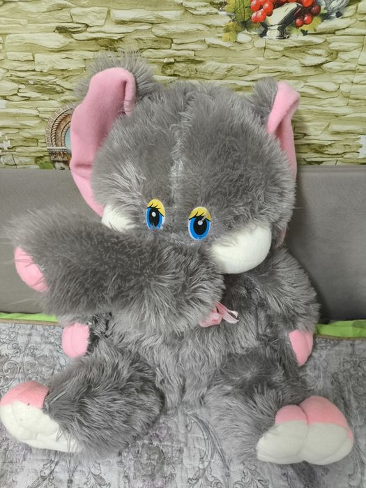 Плюшевый мягкий слоник