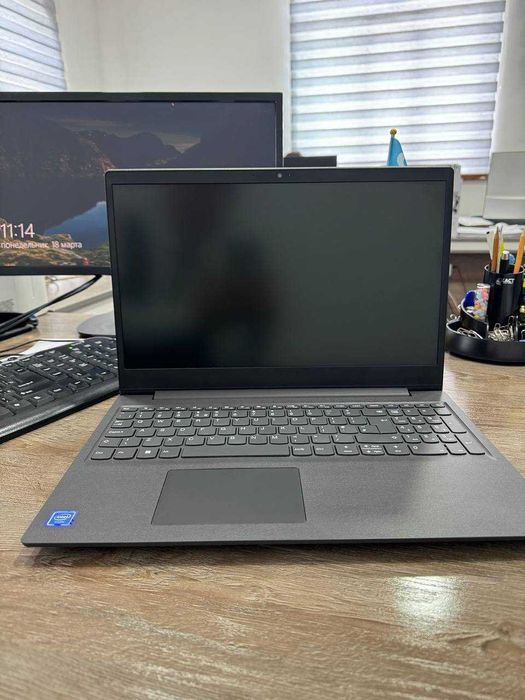 Lenovo V15 Yangi, srochno sotiladi.