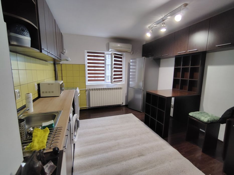 Proprietar închiriez ap. 2 camere Tineretului,Visana