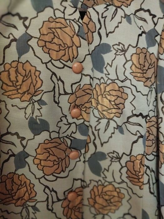 Дамски костюм нов