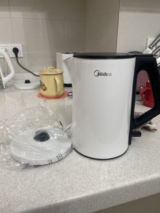 Продам электрический чайник