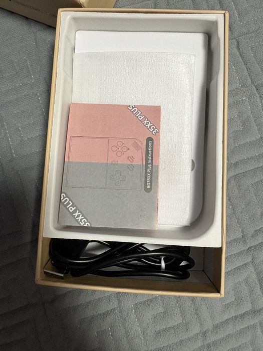 Продам Ретро приставку, Anbernic RG35XX plus