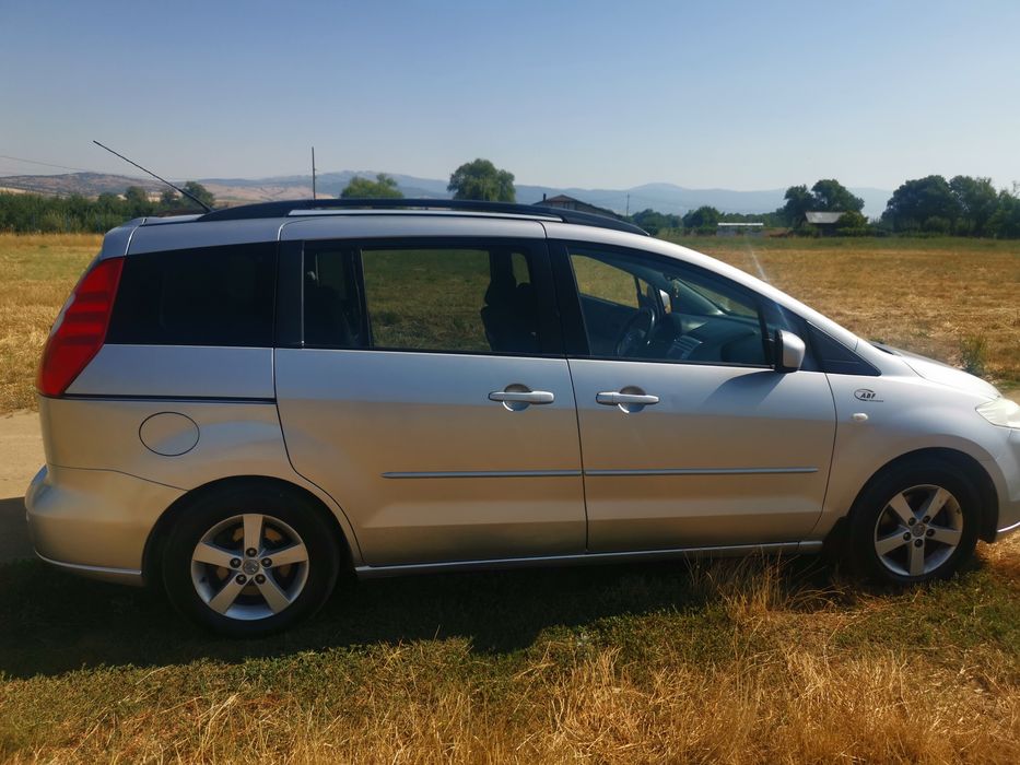 Мазда 5 1800куб. Газ, бензин 2005год.