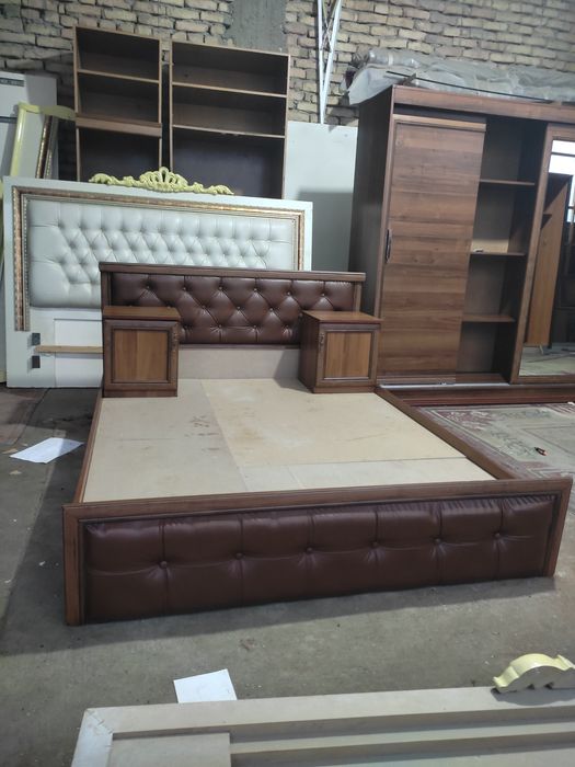 Sotildi spalni garnitur