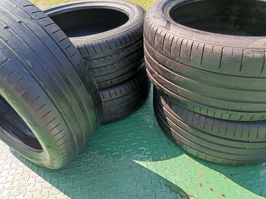 Anvelope vara 245/45/ R19 și 275/40/R19