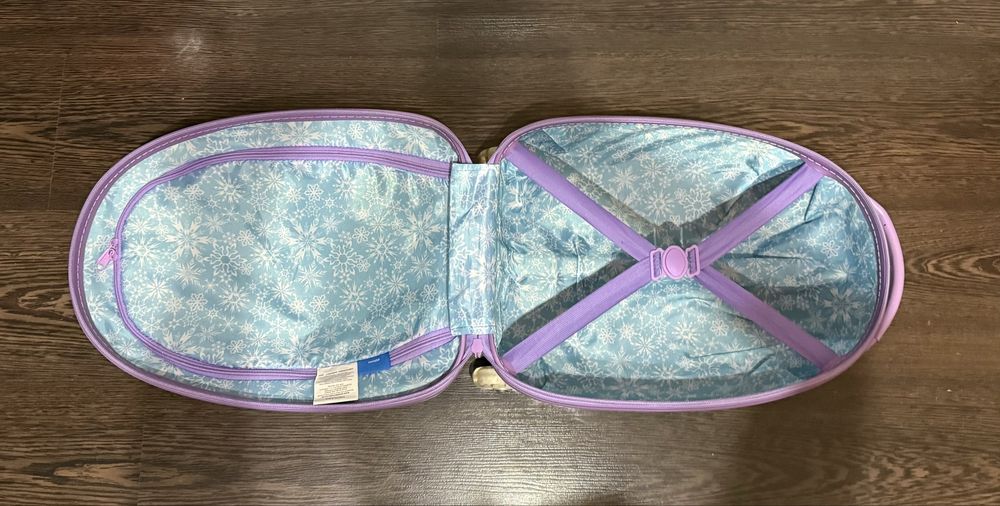 Детски куфар Елза Frozen, Disney - 44*30*20 см.