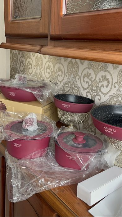 Продам новый набор кастрюль Faverlic