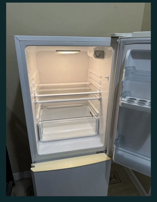 Продам холодильник Samsung