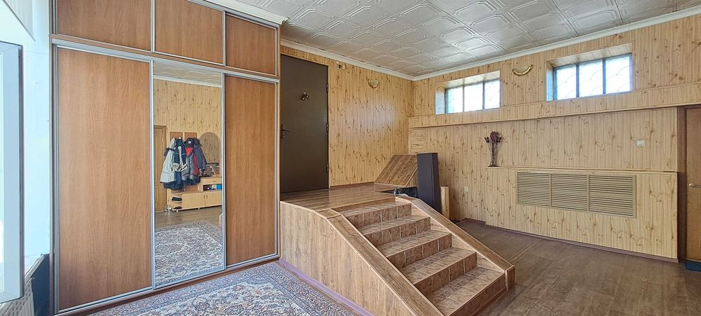 Продам дом в р-не КСК