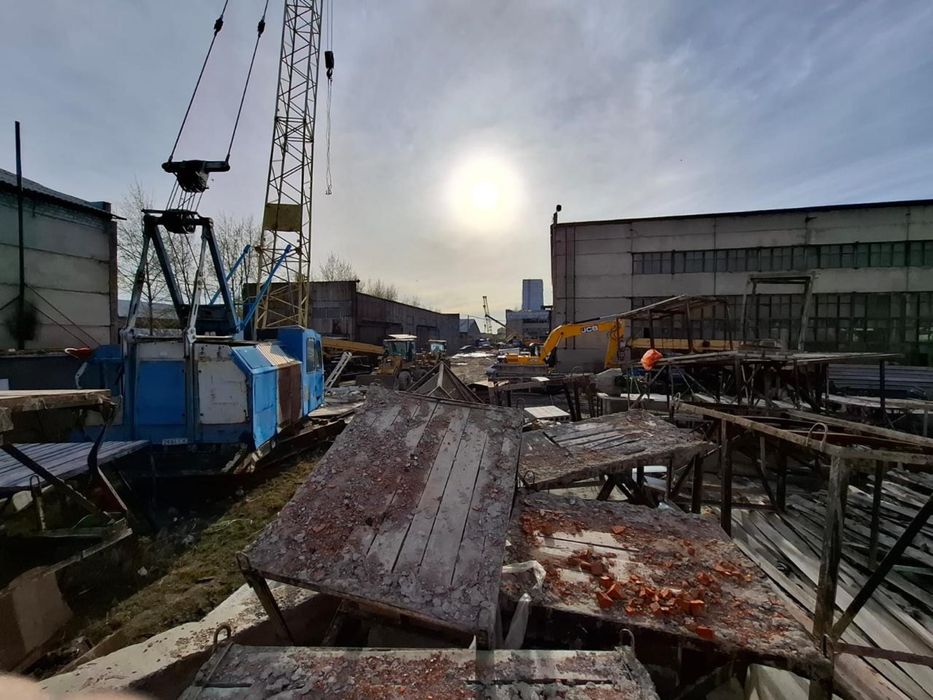 Завод 2 гектара продам