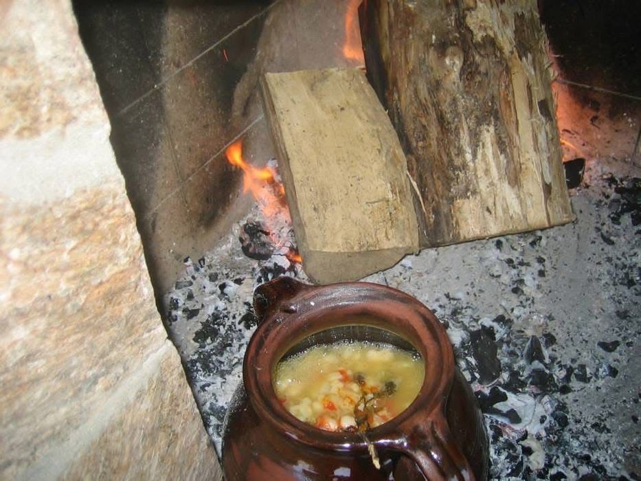 Дава се под наем Къща в Троян - 500 кв.м за 306 € - Снимка #4