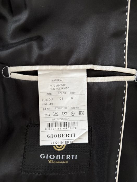 Costum elegant ceremonie barbati Gioberti negru marime 50 purtat o data