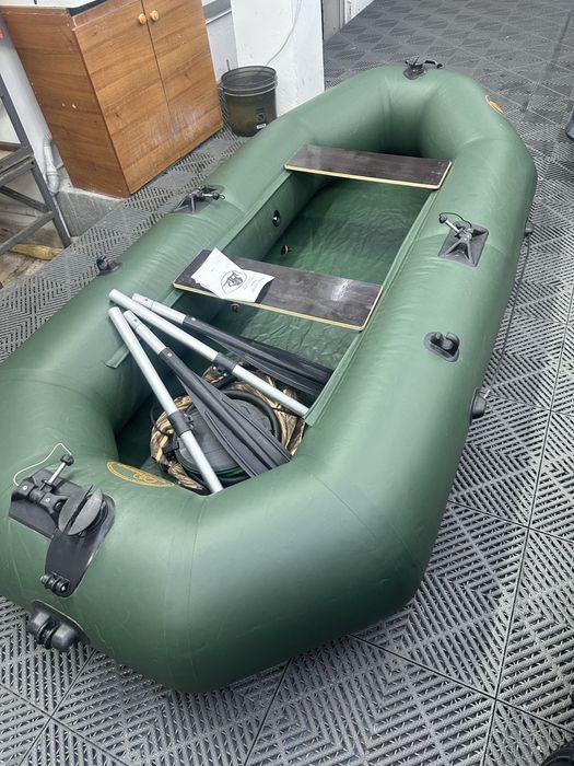 Продам лодку 2-х местную