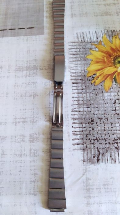 Дамска верижка и часовници