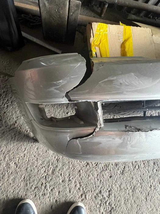 Передний бампер Лексус GX470