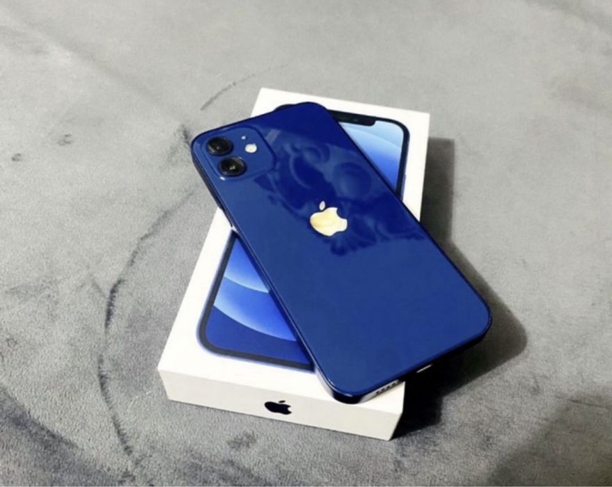 Продам Айфон 12 в идеале