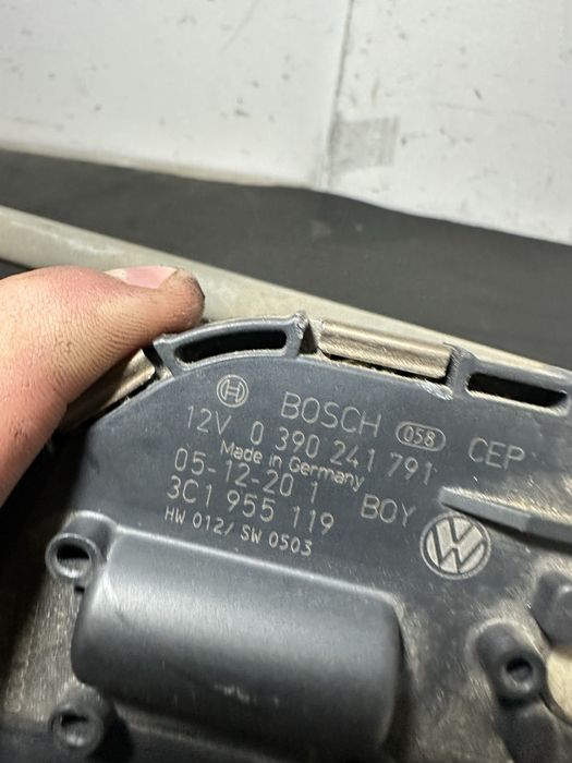 Motoras ansamblu stergatoare Volkswagen Vw Passat B6 3C1955119