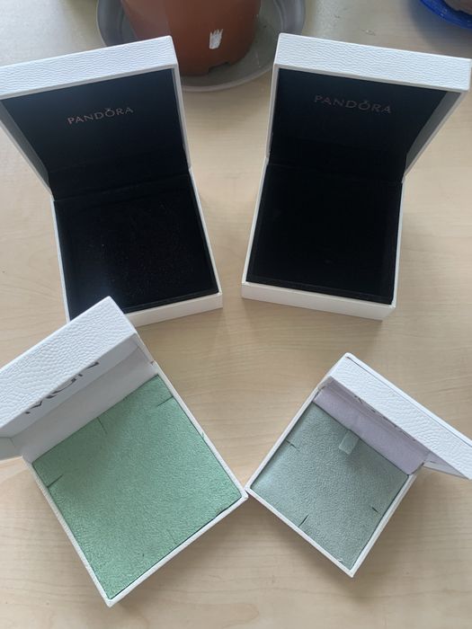 Продам коробки для украшений