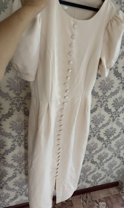 Платья по 4000 тг