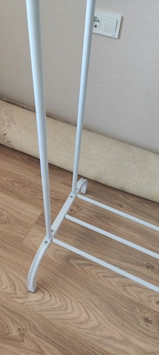 Вешалка для одежд