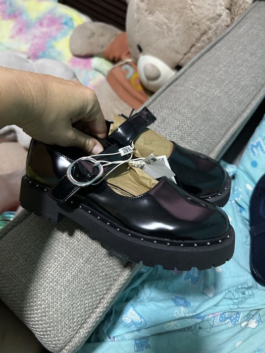 Туфли для девочки новые