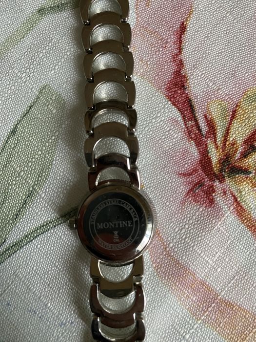 Vând ceas de damă Montine Diamond  DOAR CU PREDARE PERSONALĂ ÎN TIMIȘOARA