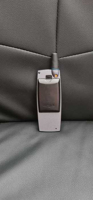 Ericsson r320s liber !