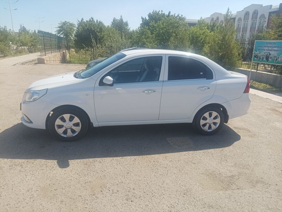 Nexia 3 sotiladi