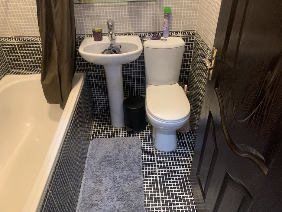 Сдается Коттедж  на мерабаде 2х комнатная