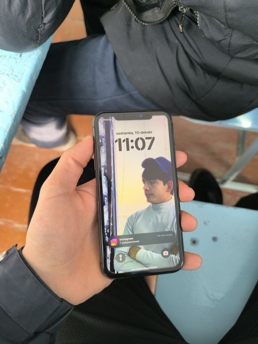 iPhone 11 64 gb LLa