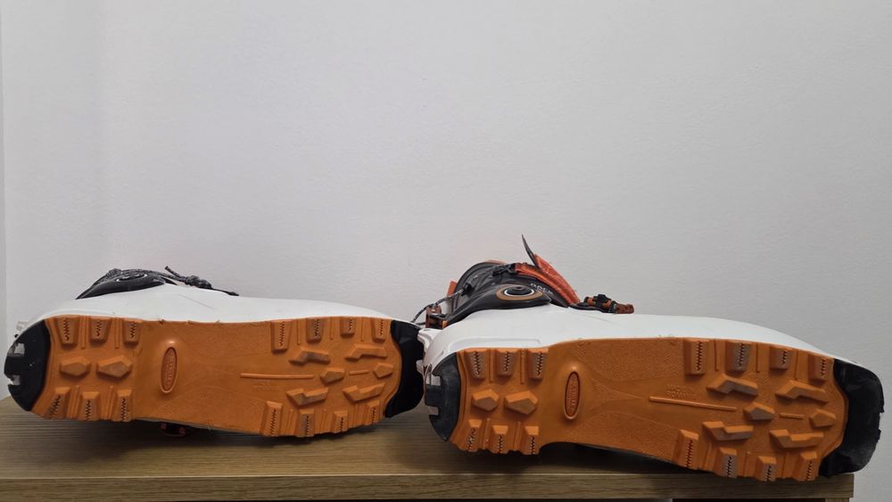 Clapari ski de tura Atomic back land