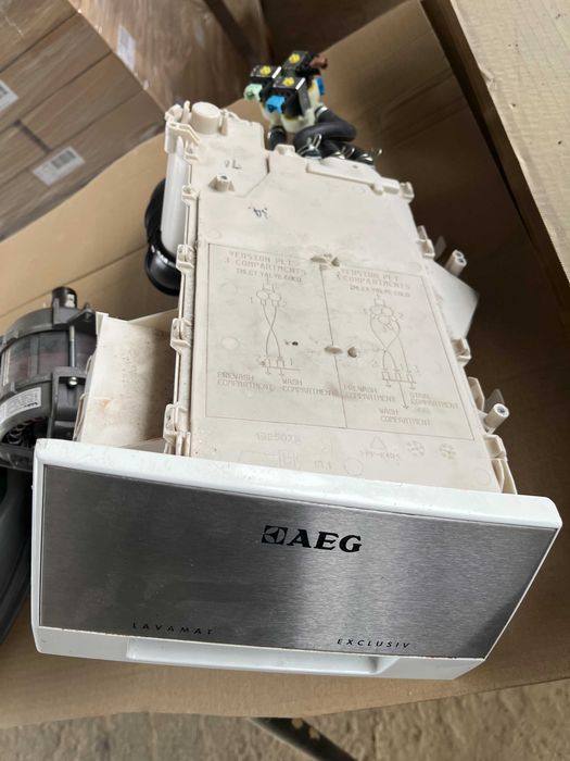 Пералня AEG 9 кг 1400 об 9-та серия на части