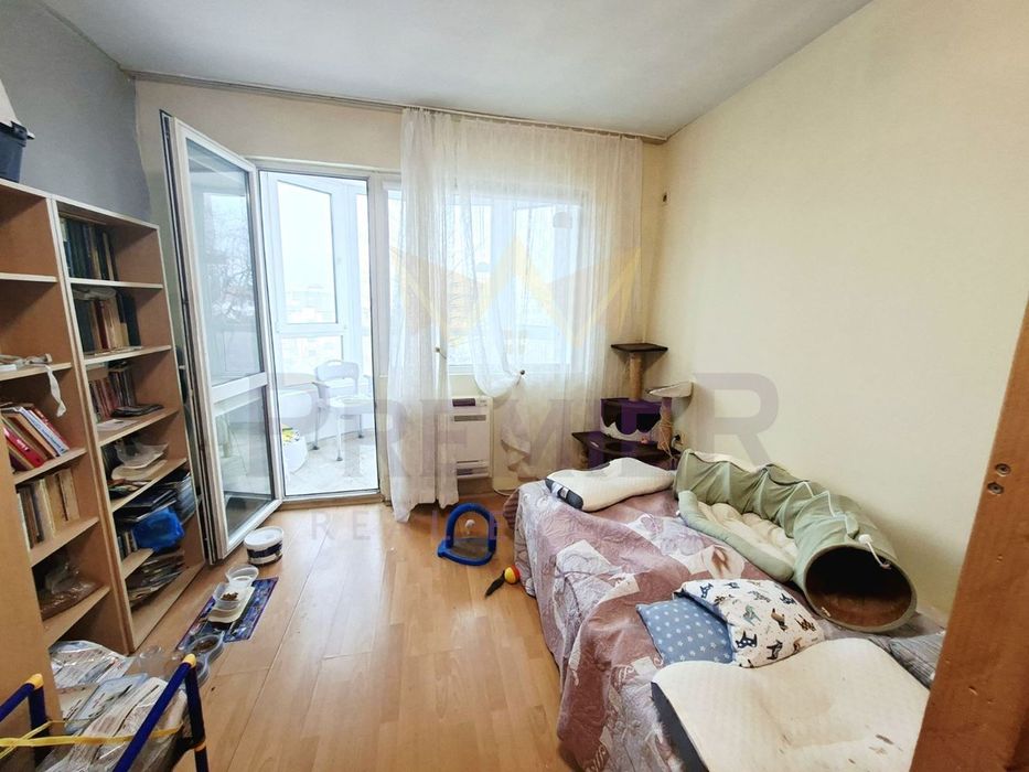 Продава се Тристаен апартамент в Варна, Цветен квартал - 113 кв.м за 1354 €/кв.м - Снимка #5