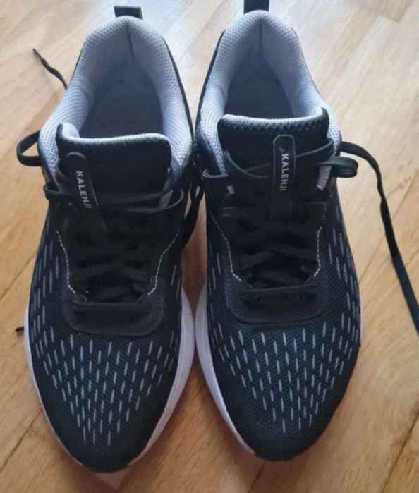 Adidasi universali 39