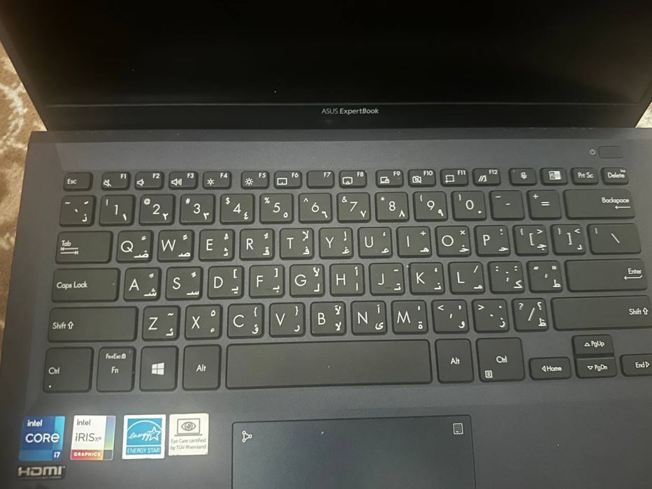 Asus Expertbook  Core i7 SSD 512gb. Ram 16gb + 8gb video karta