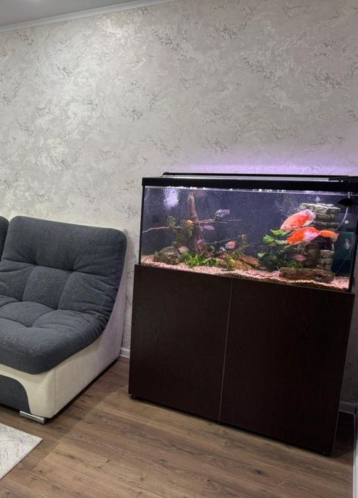 Продается аквариум 200 л