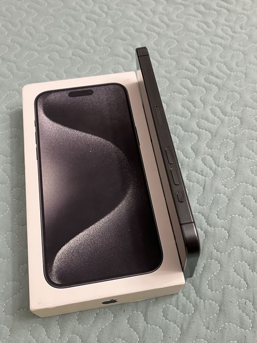 Продается iPhone 15 Pro Max 256Gb