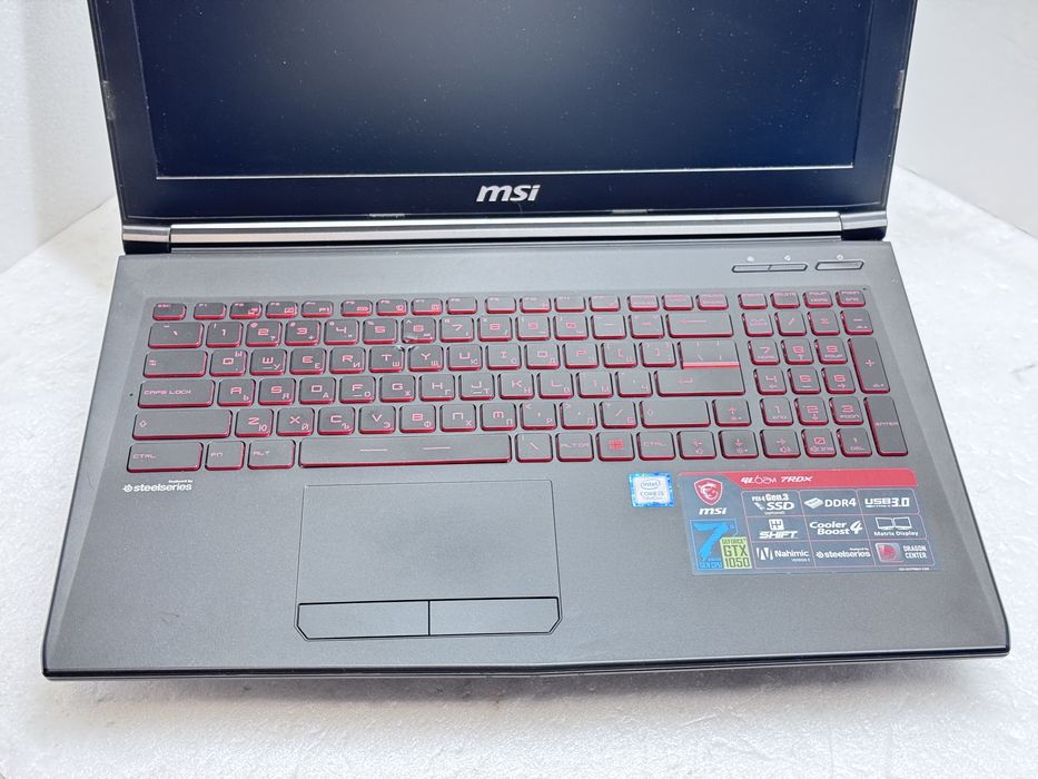Геймърски лаптоп MSI GL62M 7RDX Gaming – i5-7300HQ / 16GB RAM / GTX 1050 / 256GB NVMe + 1TB HDD
