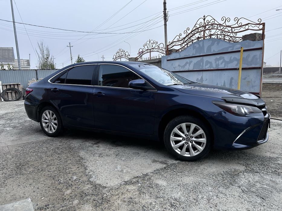 Автомашина Тойота Камри