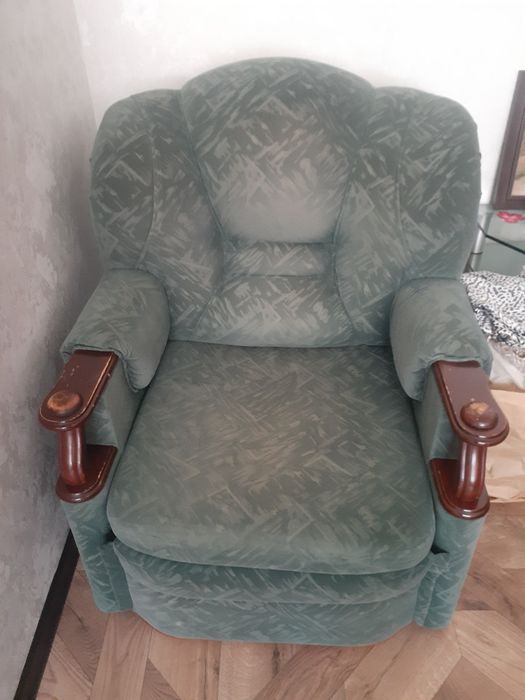 Продам мягкую мебель.