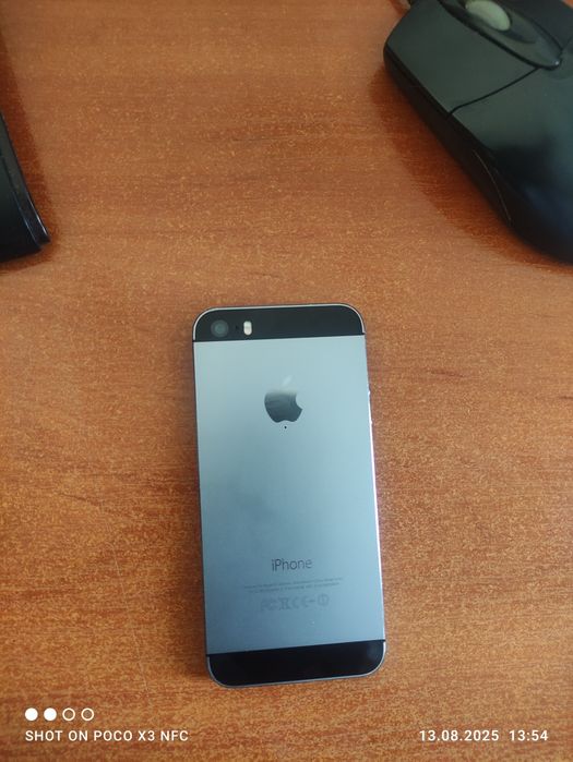 Продавам iPhone 5s - за части